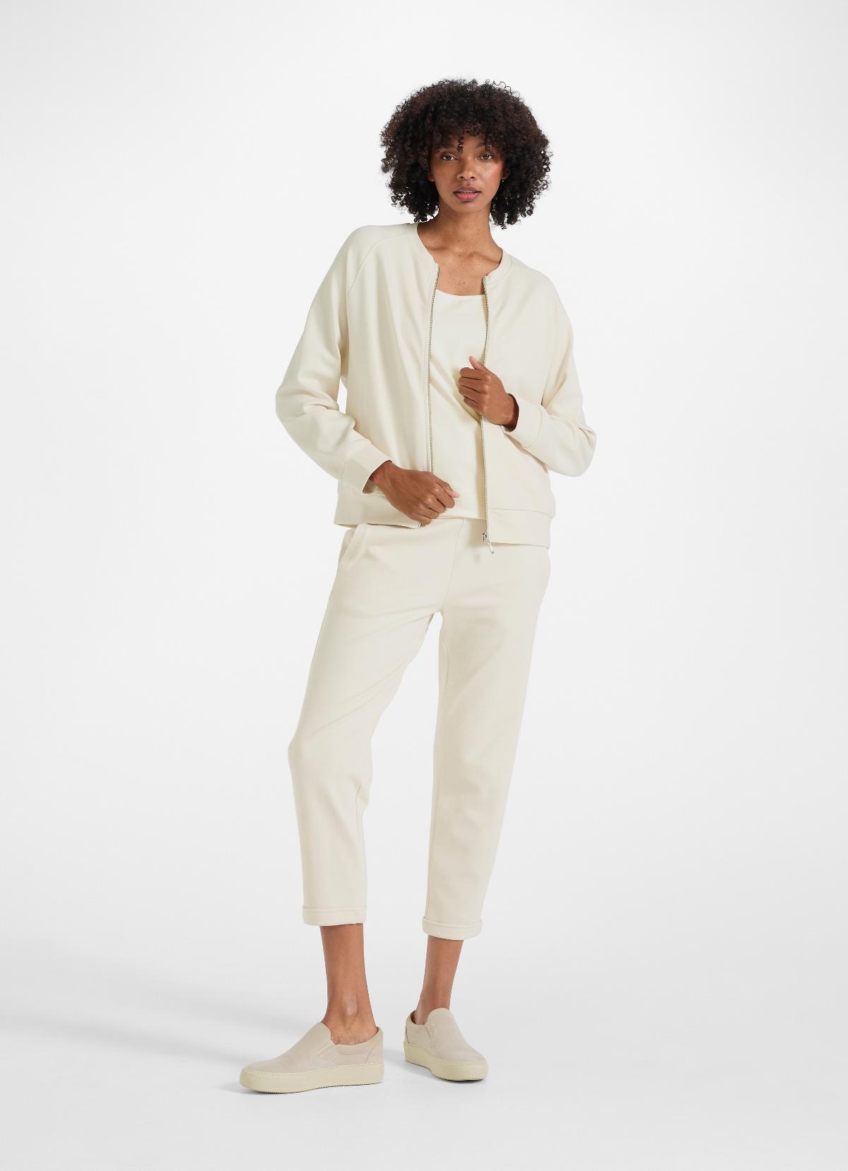 Bomber Juvia in eggshell