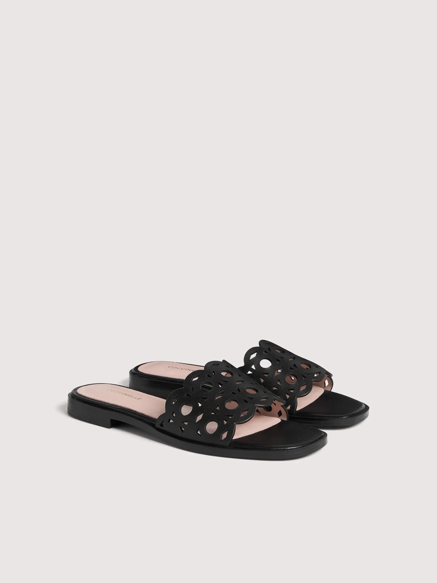 Coccinelle Essential nere