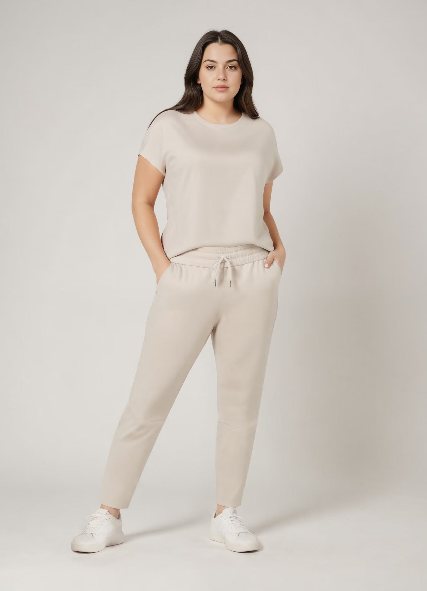 Pantaloni Juvia in tech velour
