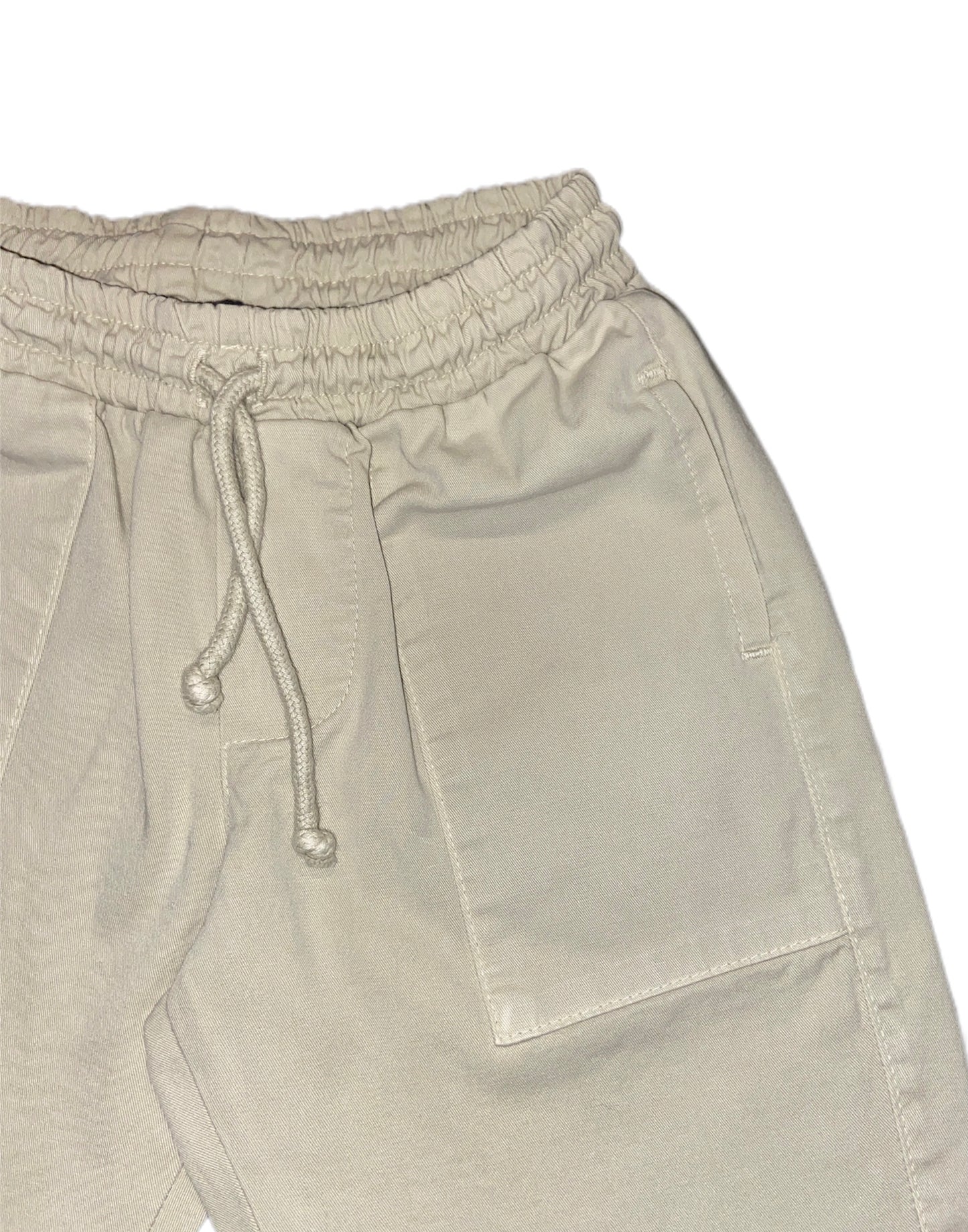 BERMUDA BEIGE J.O. MILANO
