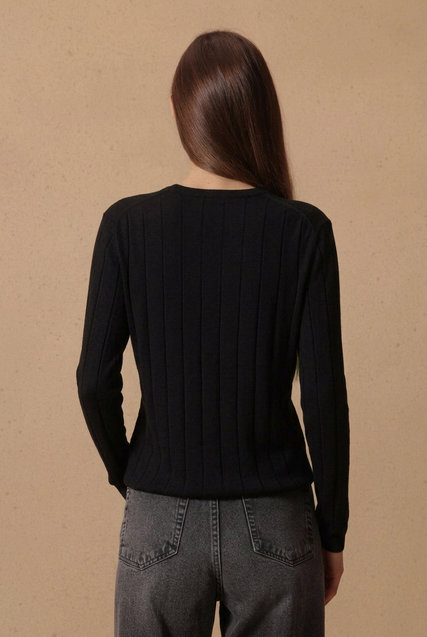 Pull girocollo nero sottile Ballantyne