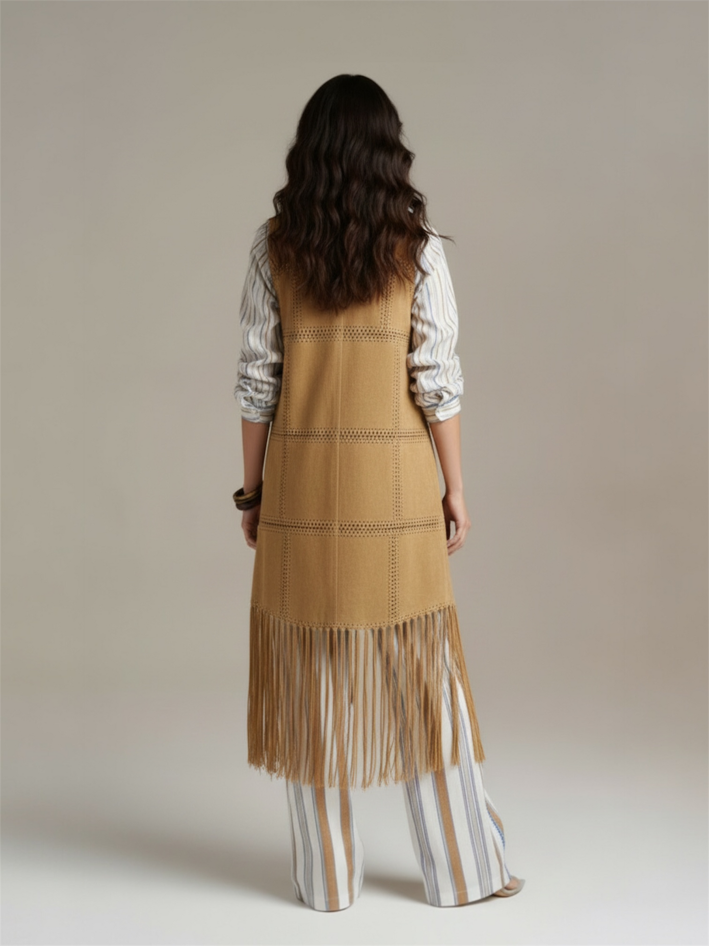 Gilet lungo con frange in eco suede