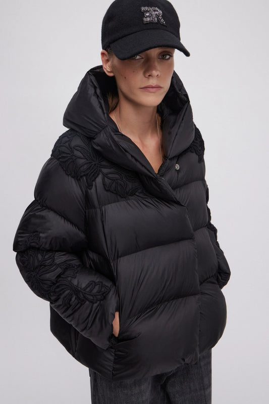 Piumino oversize ricamato Ermanno