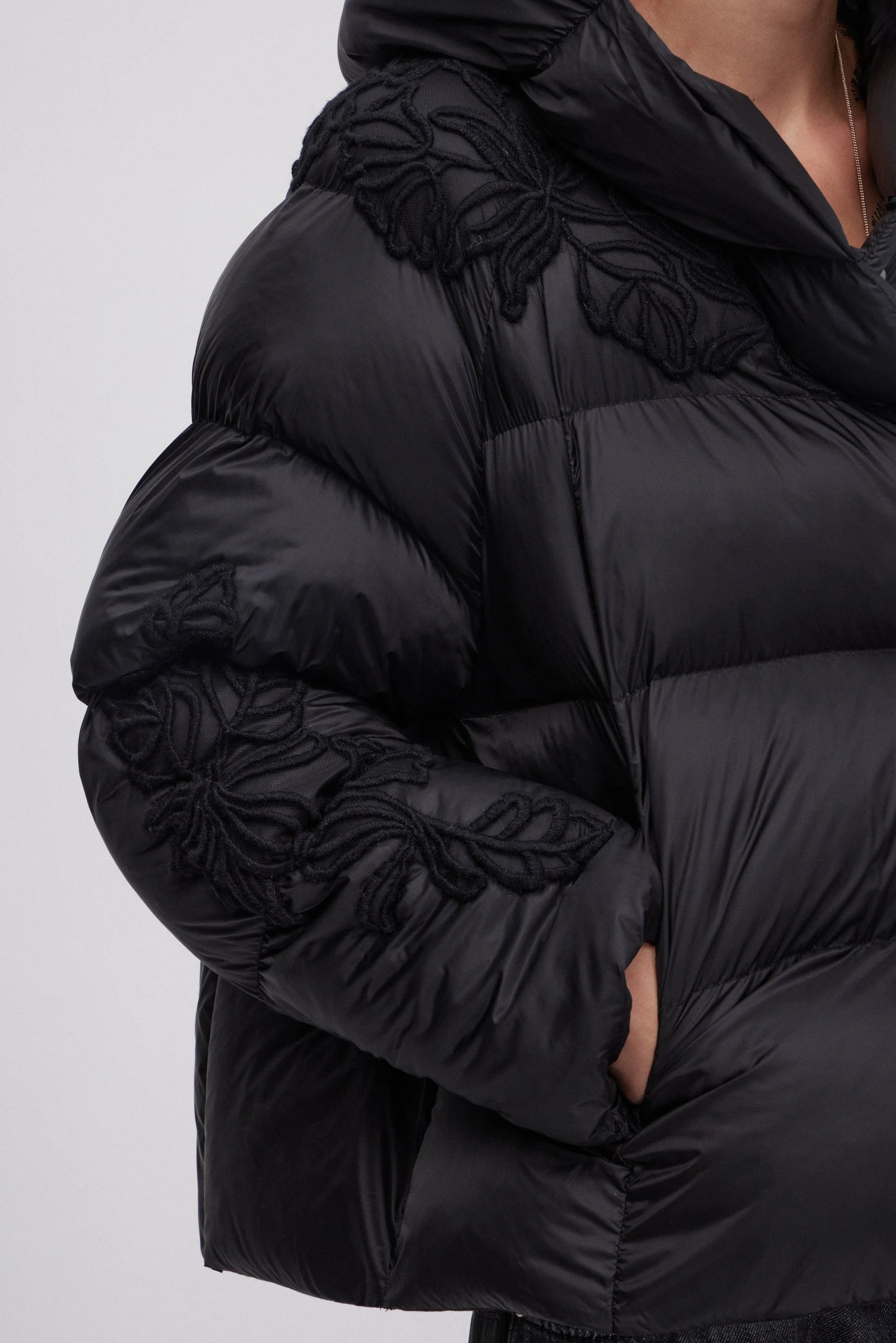 Piumino oversize ricamato Ermanno