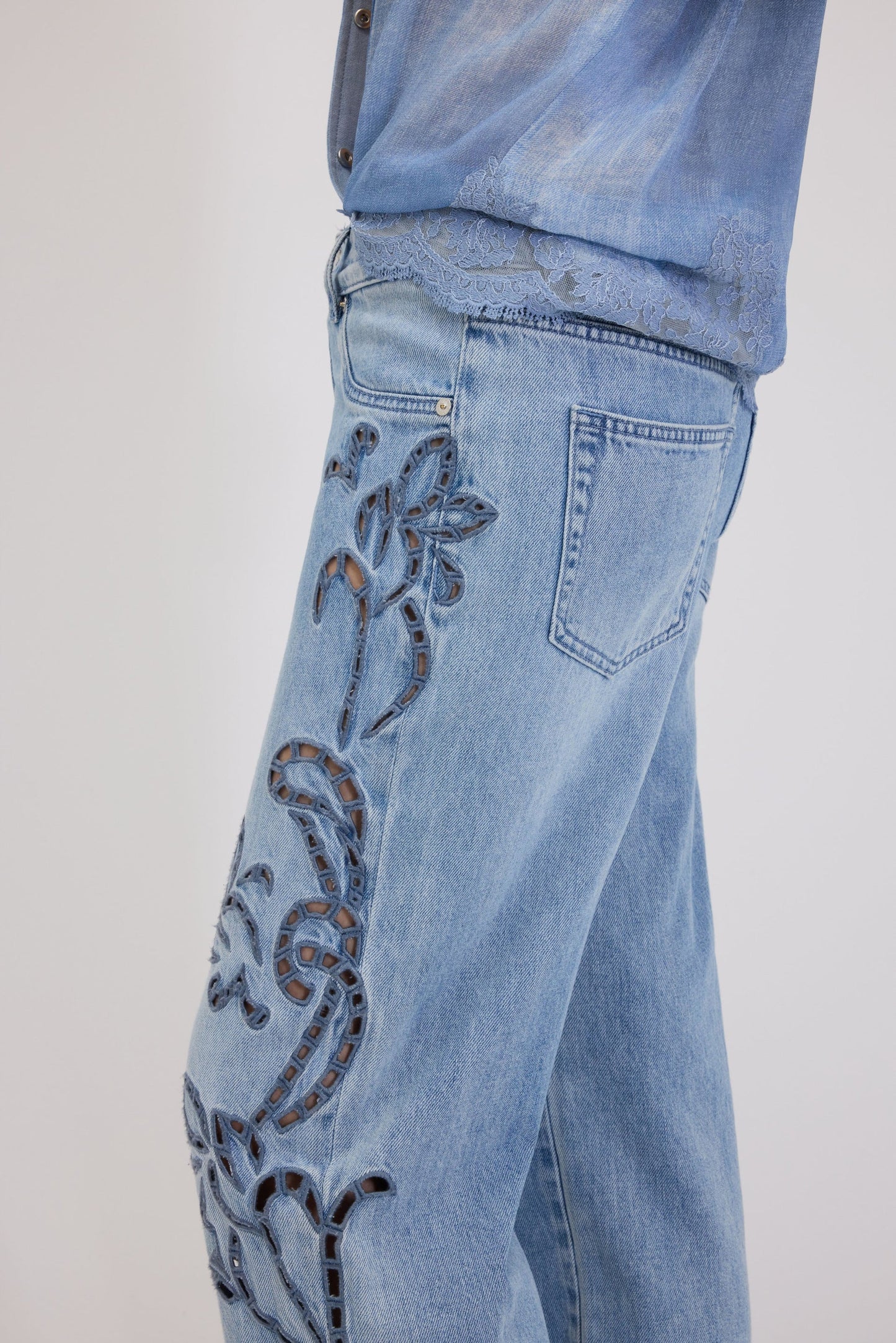 Jeans denim vintage ricamato Ermanno