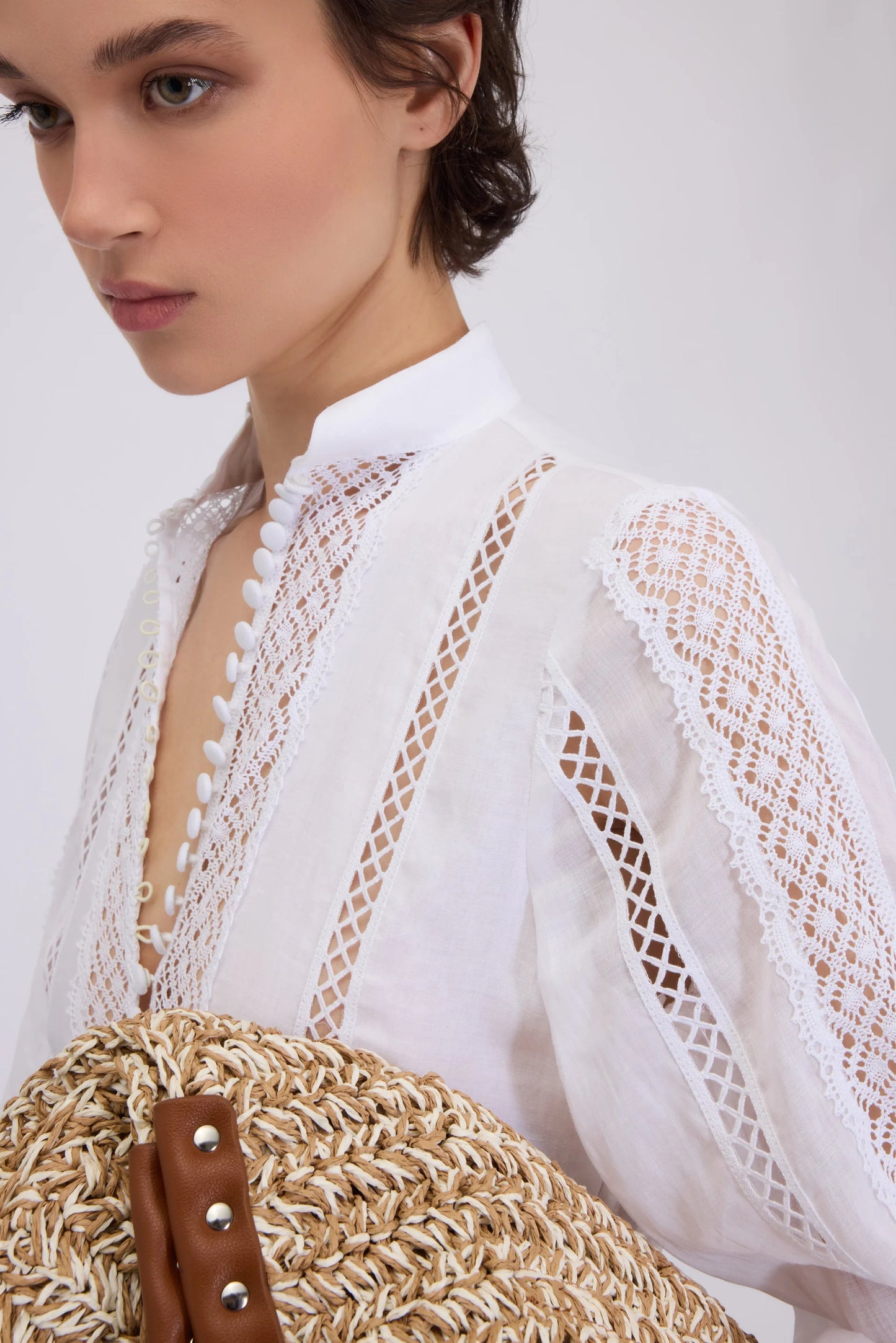 Chemisier lungo bianco con pizzo Ermanno