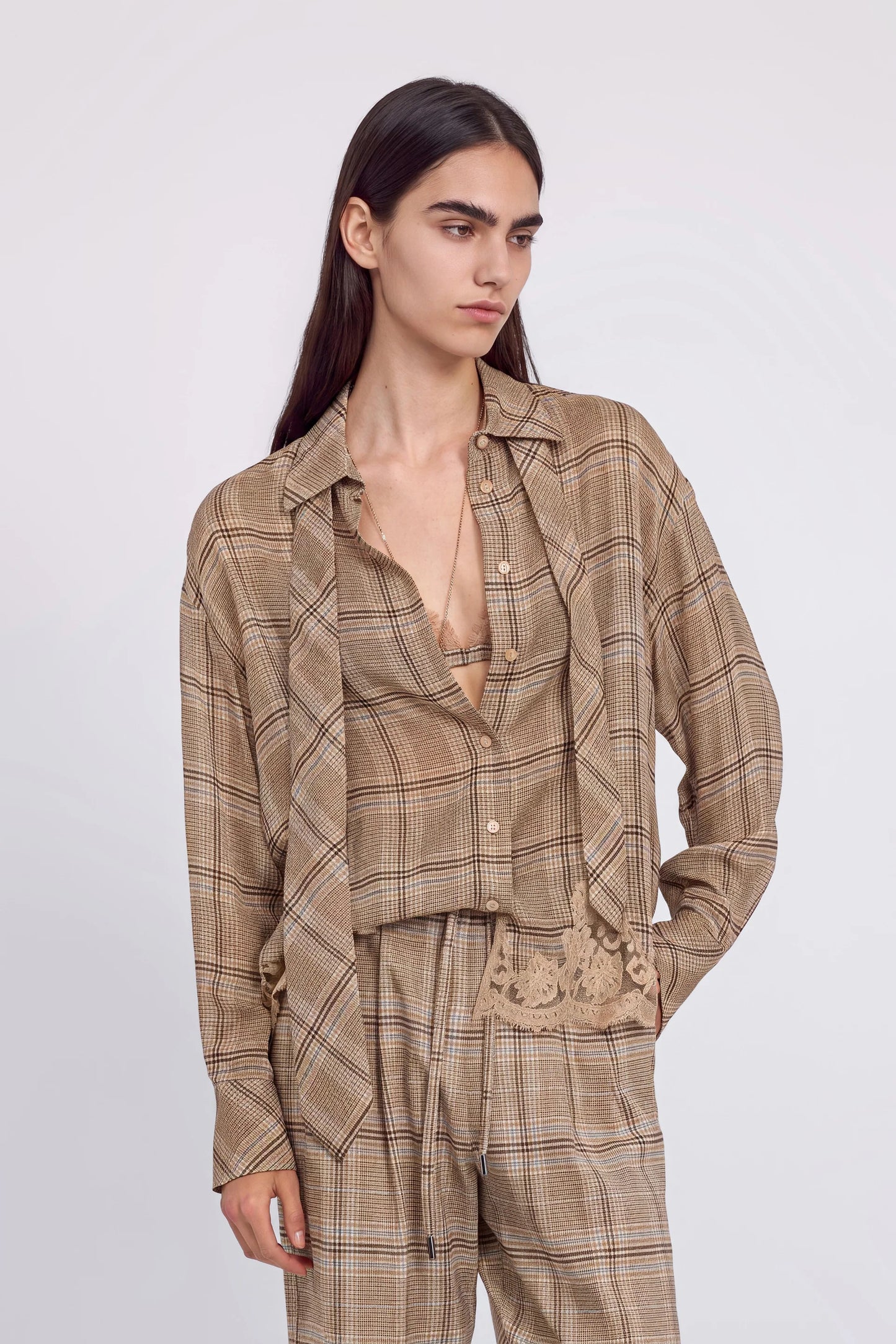 Camicia galles e pizzo champagne Ermanno