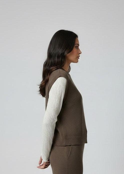 Gilet in maglia over marrone bruciato