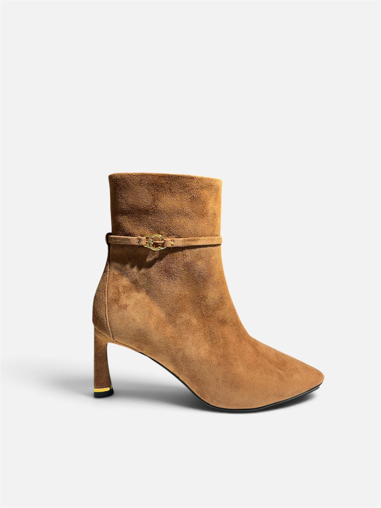Stivaletto C-look in camoscio cognac Coccinelle