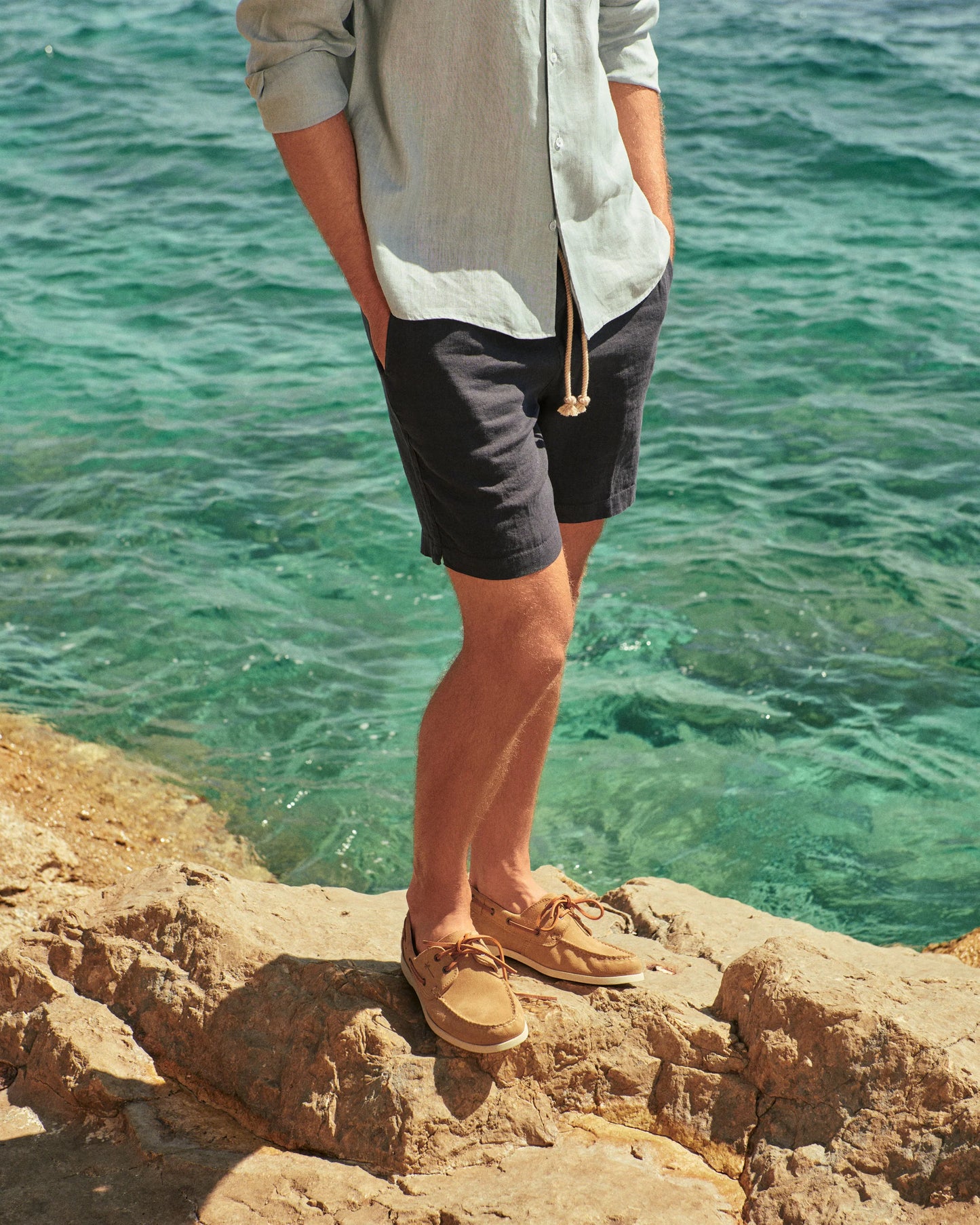 Pantaloncini Manebì in lino blu