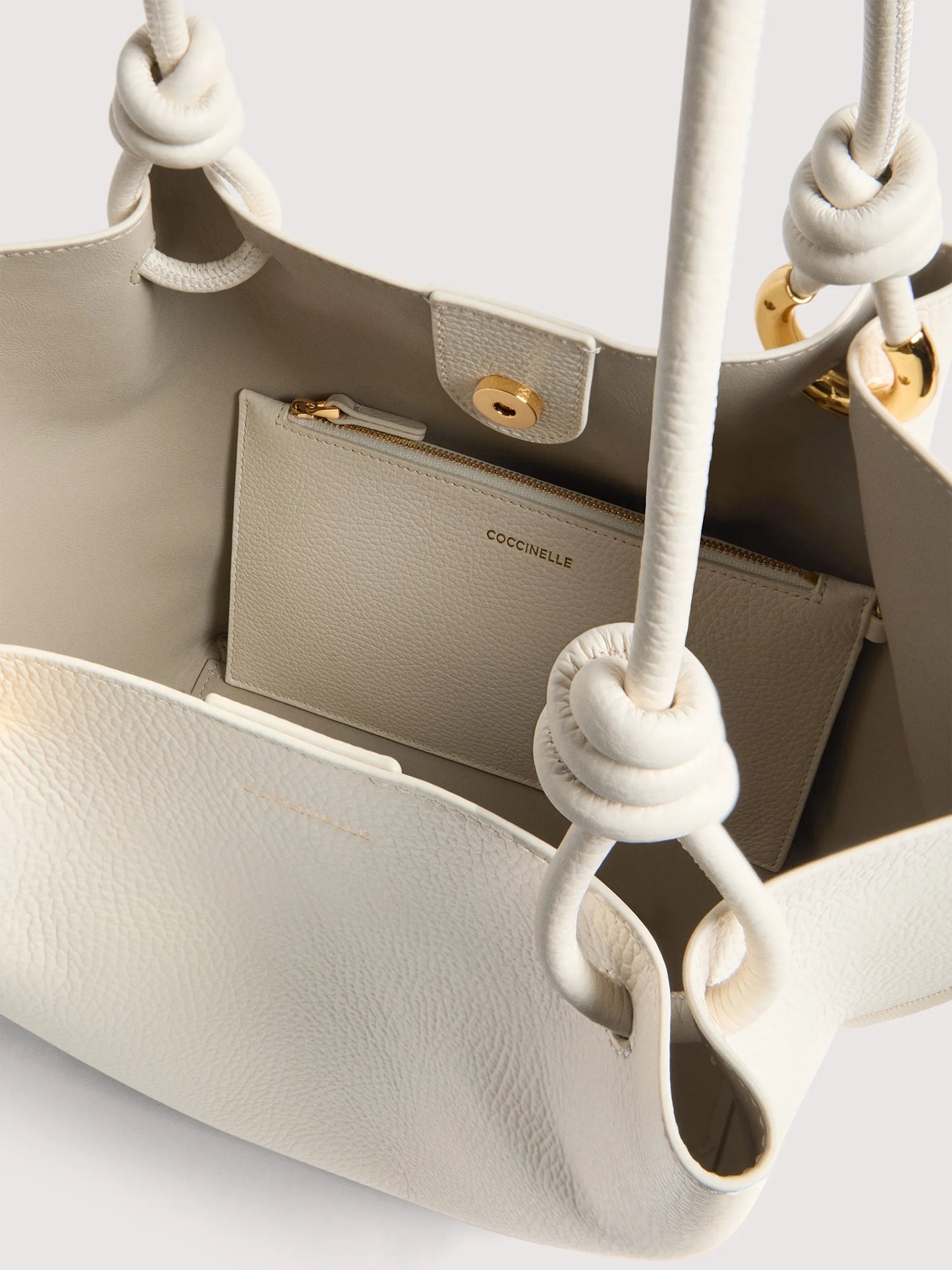 Borsa Finn media Coccinelle