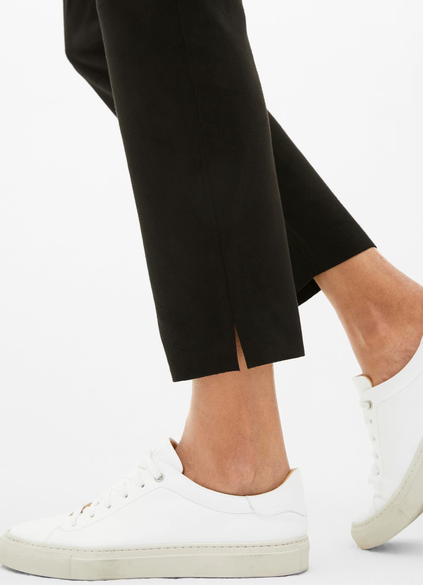 Pantaloni Juvia in velluto tech