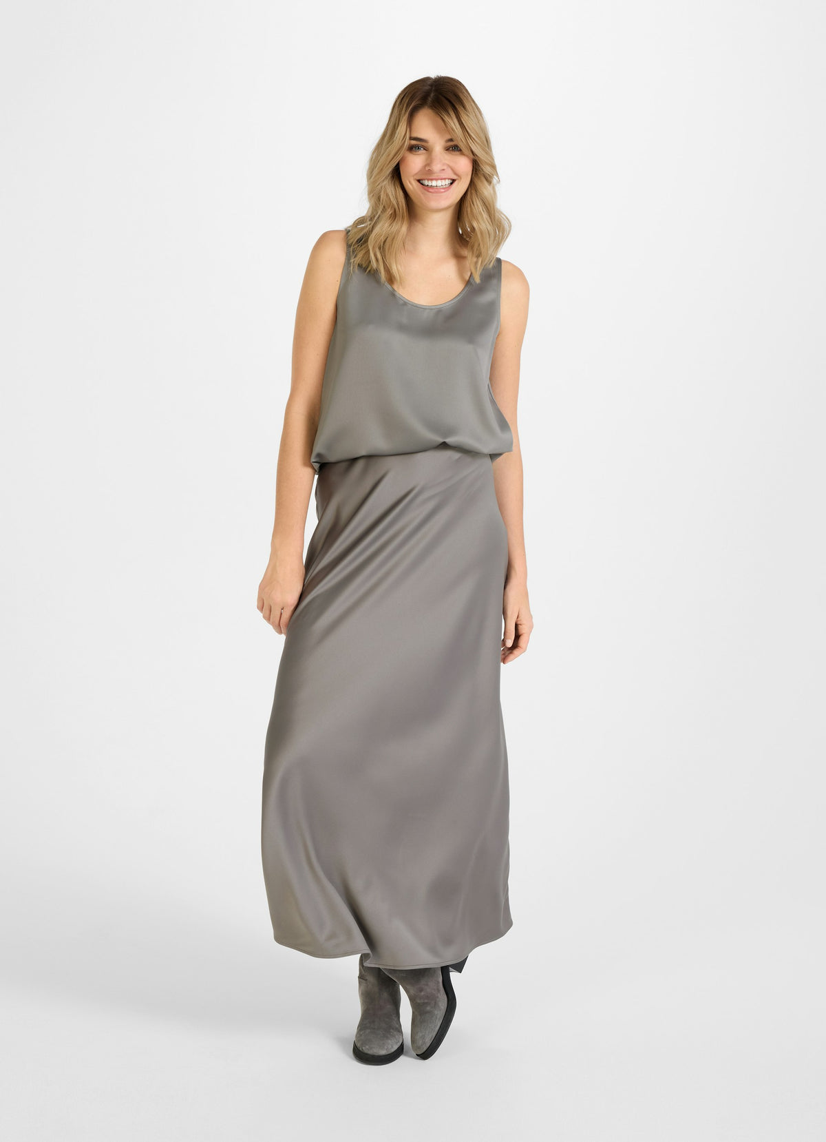 Top Juvia in satin steel grey