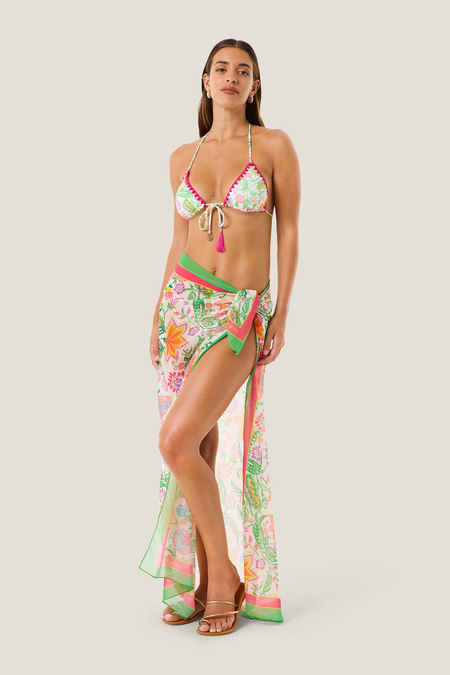 Pareo Flowers Color 4GIVENESS