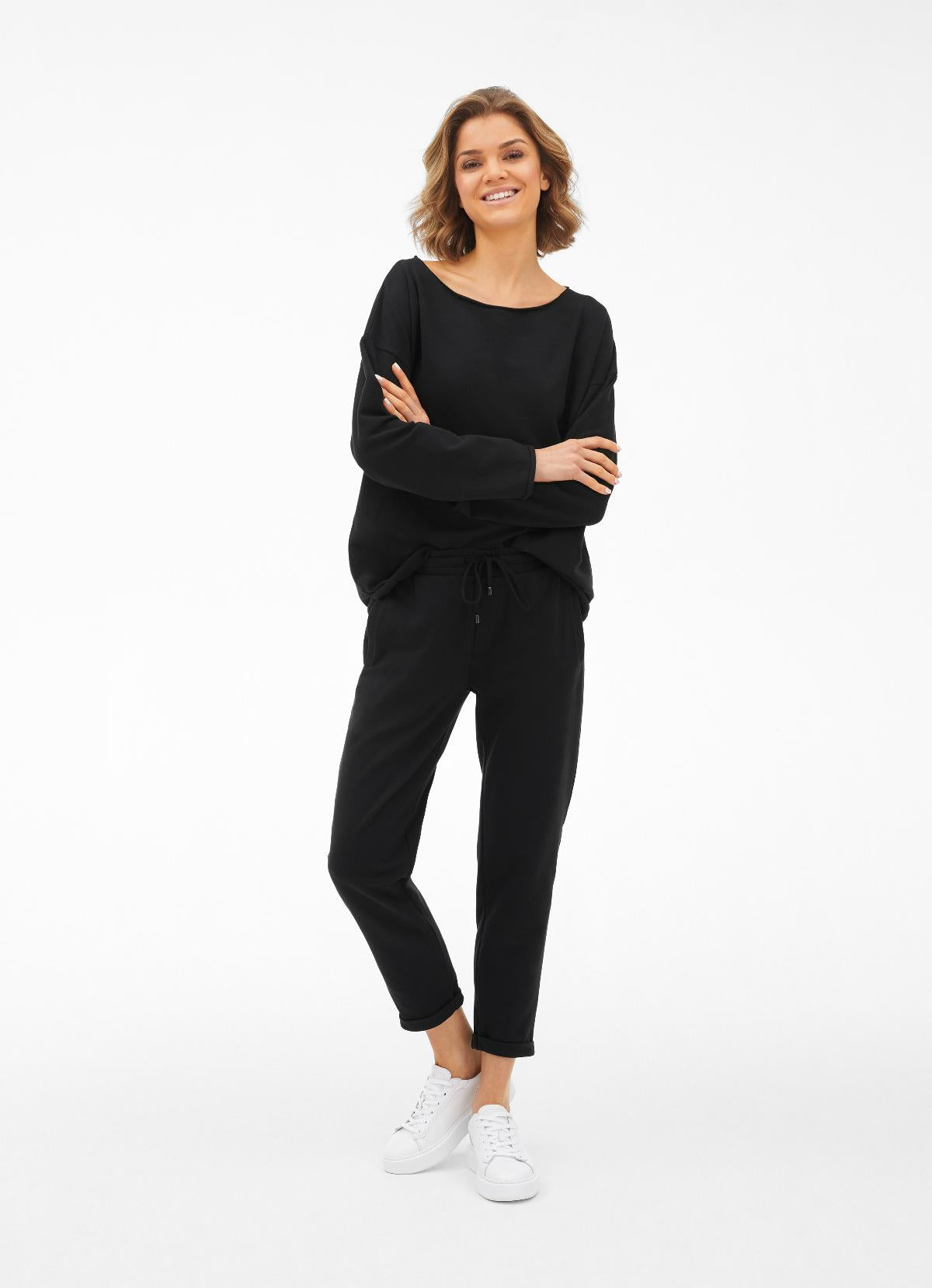 Pantaloni Juvia in nero